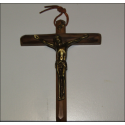 Crucifijo de pared de bronce y madera de olivo