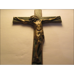 Crucifix en bronze mural M. Le Verrier