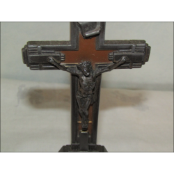 Crucifix sur socle pour autel