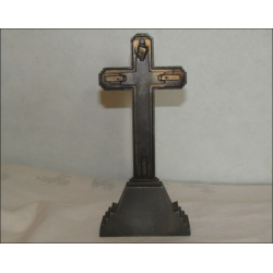Crucifix sur socle pour autel