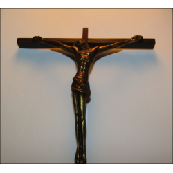 Crucifixo de parede de madeira/bronze
