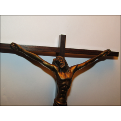 Crucifixo de parede de madeira/bronze