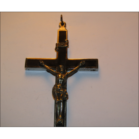 Antique wall crucifix or pendant in silver metal and ebony from the early 20th century