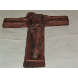 Crucifix en plâtre marron 13 cm signé SCP