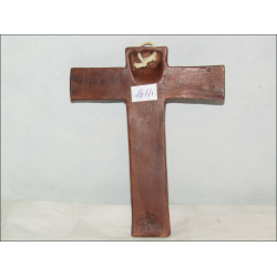 Crucifix en plâtre marron 13 cm signé SCP