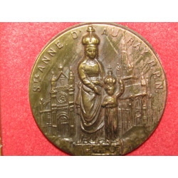 Medallón de Santa Ana de Auray