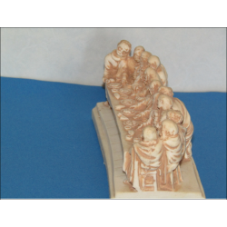 Statue representing Holy Communion in resin