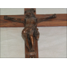 Crucifix in oak wood and bronze with brown patina 16 cm